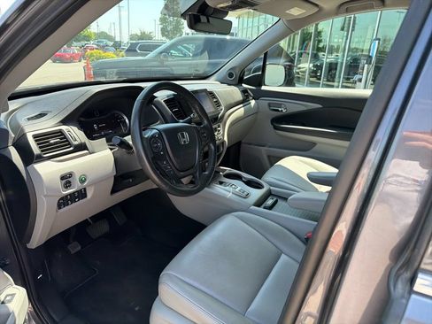 Used 2023 Honda Ridgeline RTL-E image 16