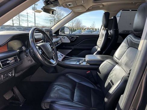 Used 2020 Lincoln Aviator Reserve w/ Equipment Group 202A image 13