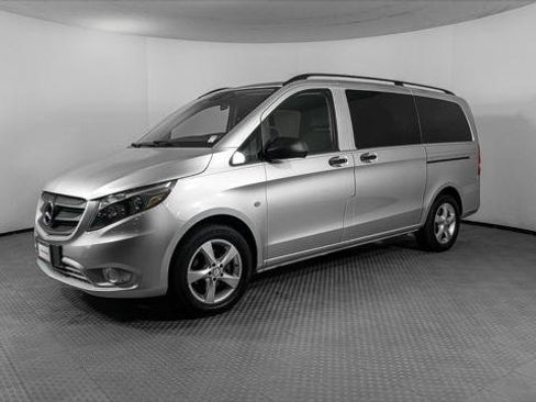 Used 2016 Mercedes-Benz Metris Passenger w/ Premium Appearance Package image 2