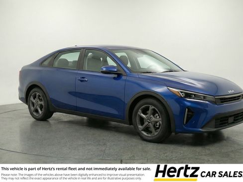 Used 2025 Kia K4 FWD image 1