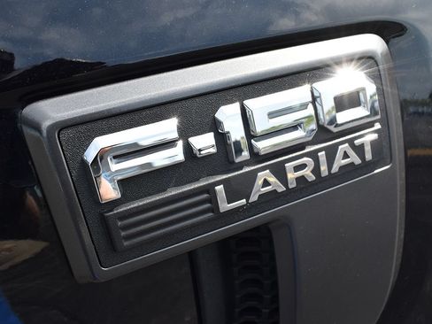 Used 2023 Ford F150 Lariat AWD/4WD image 11