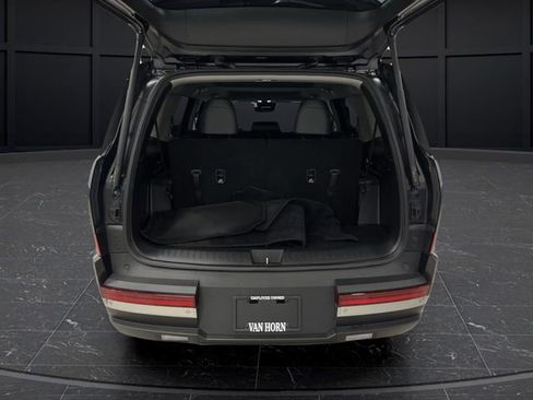 Used 2025 Hyundai Santa Fe Limited image 16