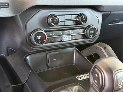 Certified 2024 Ford Bronco Everglades AWD/4WD image 23