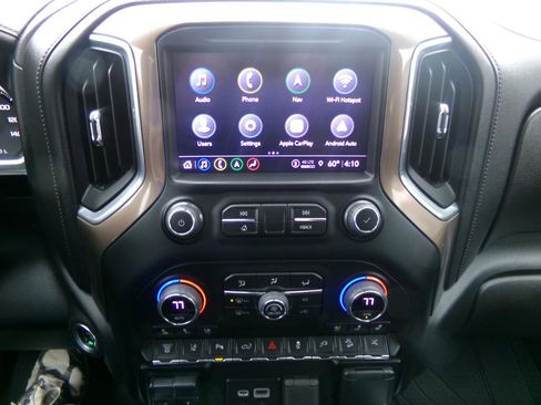 Used 2023 Chevrolet Silverado 2500 High Country w/ Z71 Off-Road Package image 11