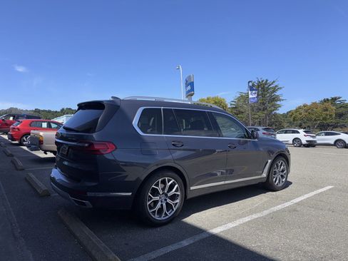 Used 2020 BMW X7 xDrive40i w/ Premium Package AWD/4WD image 7