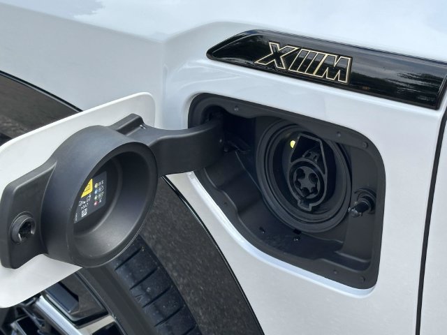 Used 2025 BMW XM AWD/4WD image 13