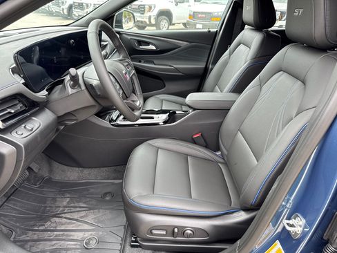 Used 2026 Buick Envista Sport Touring w/ Convenience I Package FWD image 30