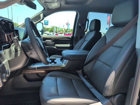 New 2026 Chevrolet Silverado 2500 LT w/ Z71 Chrome Sport Edition AWD/4WD image 13