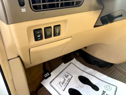 Used 2009 Nissan Quest S w/ Drivers Pkg image 17