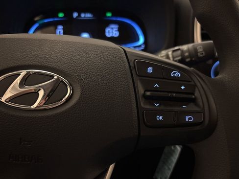 Certified 2026 Hyundai Venue SE FWD image 16