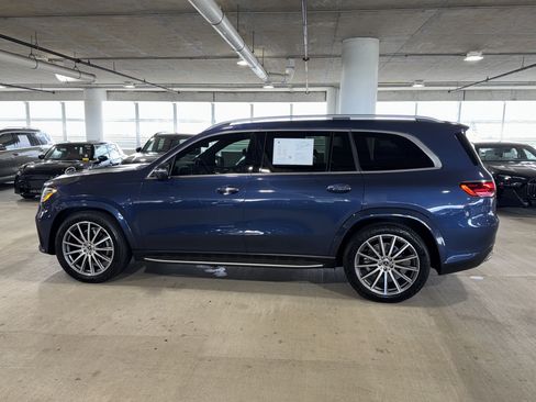 Used 2024 Mercedes-Benz GLS 580 4MATIC image 5