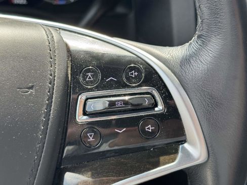 Used 2019 Cadillac Escalade Platinum image 21