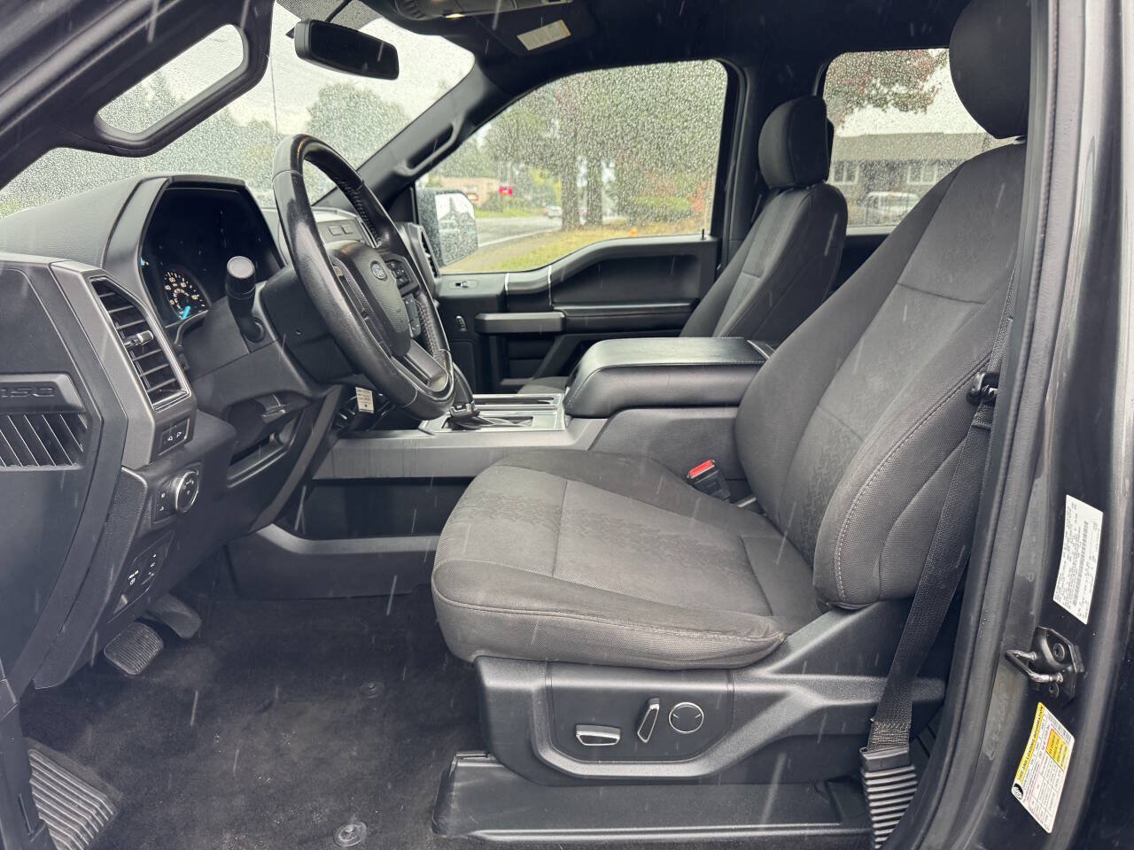 Used 2018 Ford F150 XLT w/ Equipment Group 302A Luxury AWD/4WD image 9