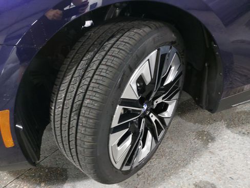 New 2026 BMW 530i w/ Premium Package image 35