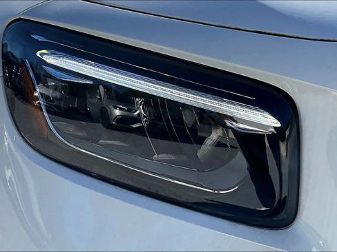 Used 2025 Mercedes-Benz GLB 35 AMG AMG GLB 35 image 28