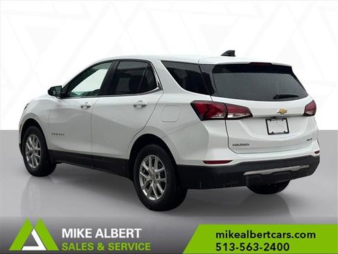 Used 2022 Chevrolet Equinox LT w/ Driver Convenience Package image 6
