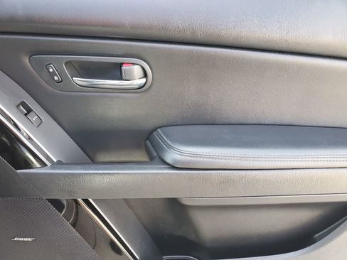 Used 2011 MAZDA CX-9 Touring w/ Moonroof & Bose Audio Pkg image 39