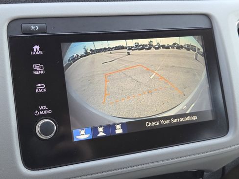 Used 2021 Honda HR-V EX-L image 9