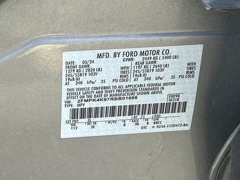 Used 2024 Ford Edge Titanium image 38