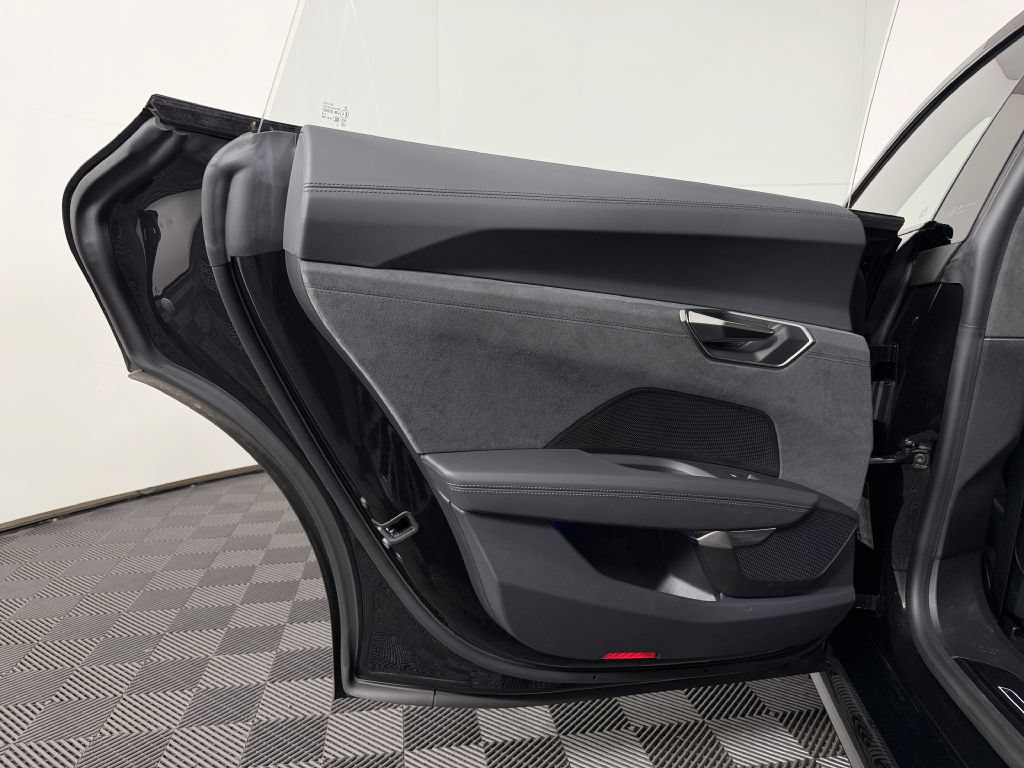 Used 2025 Audi S e-tron GT Prestige w/ Prestige Package AWD/4WD image 47