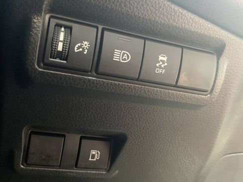 Used 2026 Toyota Corolla Cross AWD Hybrid image 13
