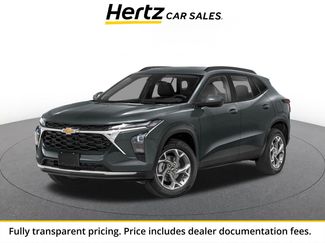 Used 2025 Chevrolet Trax LT FWD video 1