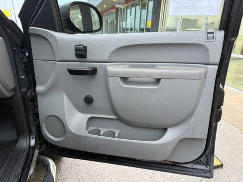 Used 2010 Chevrolet Silverado 2500 W/T image 17