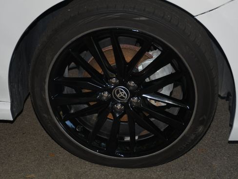 Used 2023 Toyota Camry XSE FWD image 21