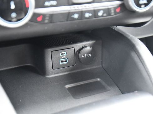 Used 2023 Ford Escape Active image 31