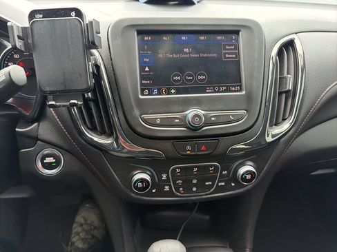 Used 2022 Chevrolet Equinox RS image 10