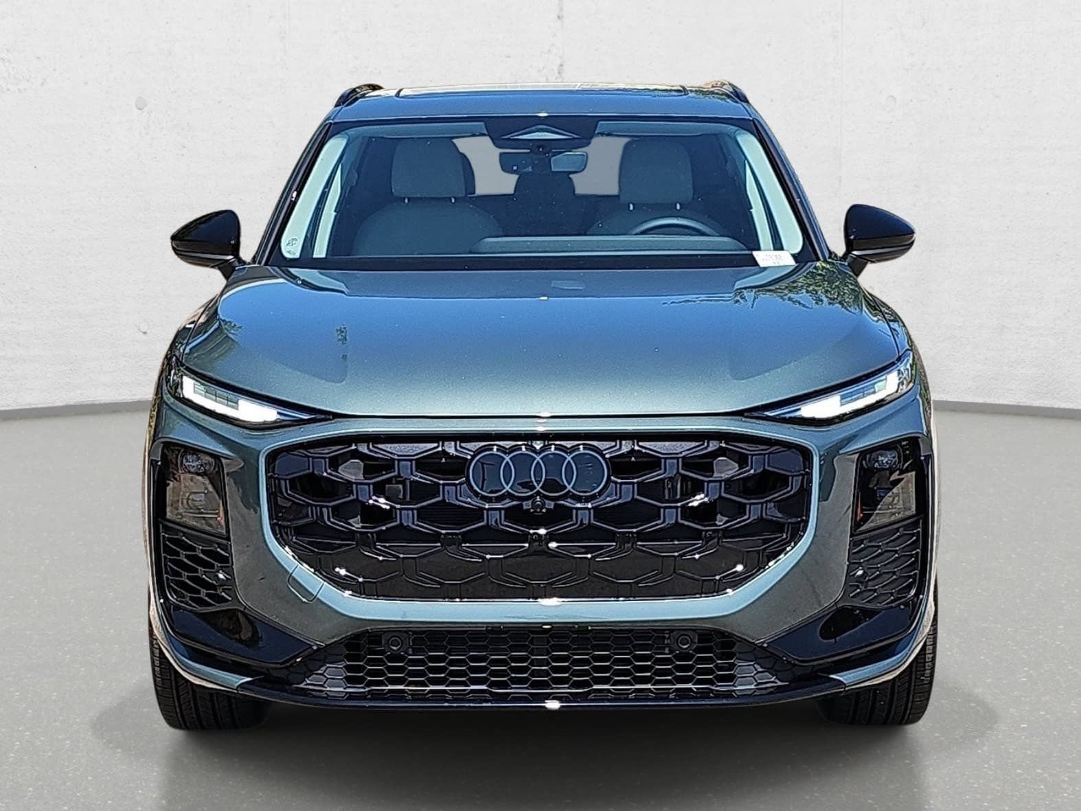 New 2026 Audi Q3 quattro 2.0T AWD/4WD image 2