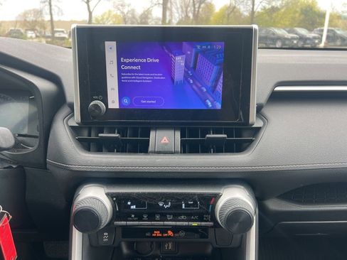 Used 2023 Toyota RAV4 LE FWD image 4