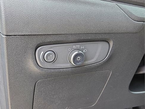 Used 2025 Buick Encore GX Preferred image 24