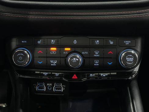 Used 2021 Dodge Durango R/T w/ Blacktop Package AWD/4WD image 24