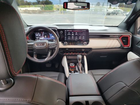 Certified 2024 GMC Canyon AT4X image 17