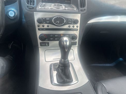 Used 2009 INFINITI G37 Convertible w/ Premium Pkg RWD image 10