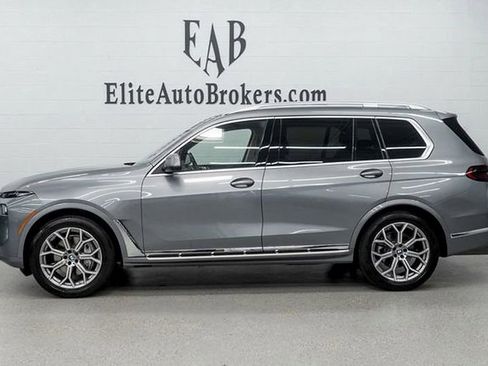 Used 2024 BMW X7 xDrive40i image 2