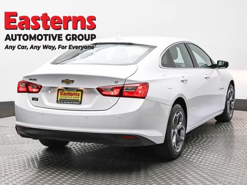 Used 2024 Chevrolet Malibu LT FWD image 5