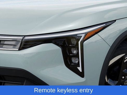 New 2025 Kia K4 EX image 11