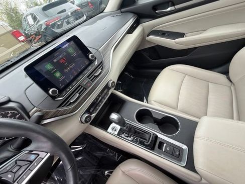 Used 2019 Nissan Altima 2.5 Platinum FWD image 24