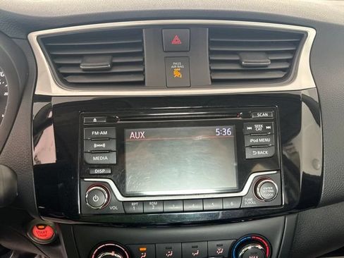 Used 2017 Nissan Sentra SV FWD image 5
