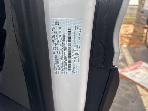 New 2025 Ford Transit 250 148 Medium Roof image 24