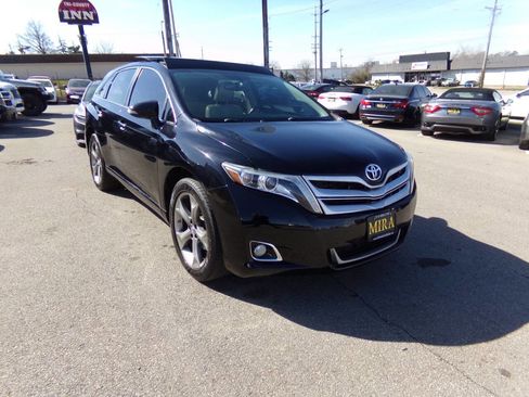 Used 2015 Toyota Venza Limited image 45