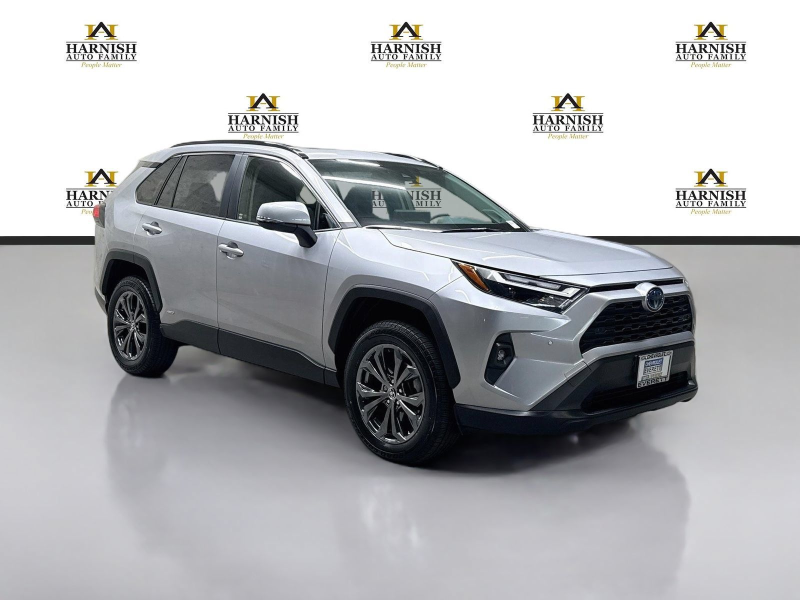 Used 2023 Toyota RAV4 XLE Premium AWD/4WD image 3