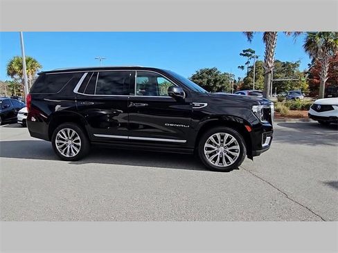 Used 2021 GMC Yukon Denali w/ Denali Premium Package image 31