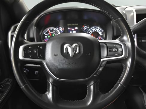 Used 2024 RAM 2500 Big Horn w/ Off Road Package AWD/4WD image 19