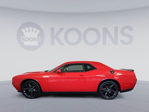 Used 2021 Dodge Challenger SXT w/ Blacktop Package RWD image 2