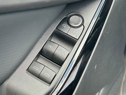 Used 2025 Chevrolet Equinox LT FWD image 20