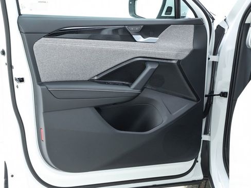 New 2026 Volkswagen Tiguan S image 55