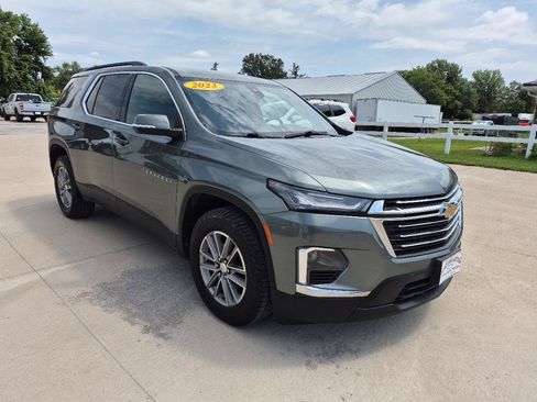 Used 2023 Chevrolet Traverse LT w/ LPO, Floor Liner Package AWD/4WD image 4